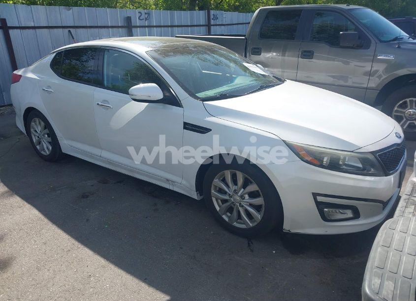 2015 Kia Optima EX (VIN 5XXGN4A78FG430885) main photo