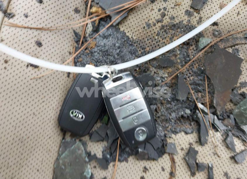 Photo 11 of 2015 Kia Optima EX (VIN 5XXGN4A78FG455463)