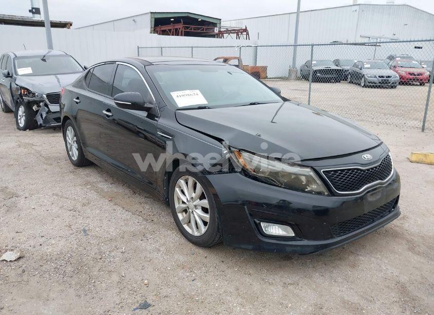 2015 Kia Optima EX (VIN 5XXGN4A78FG511451) main photo
