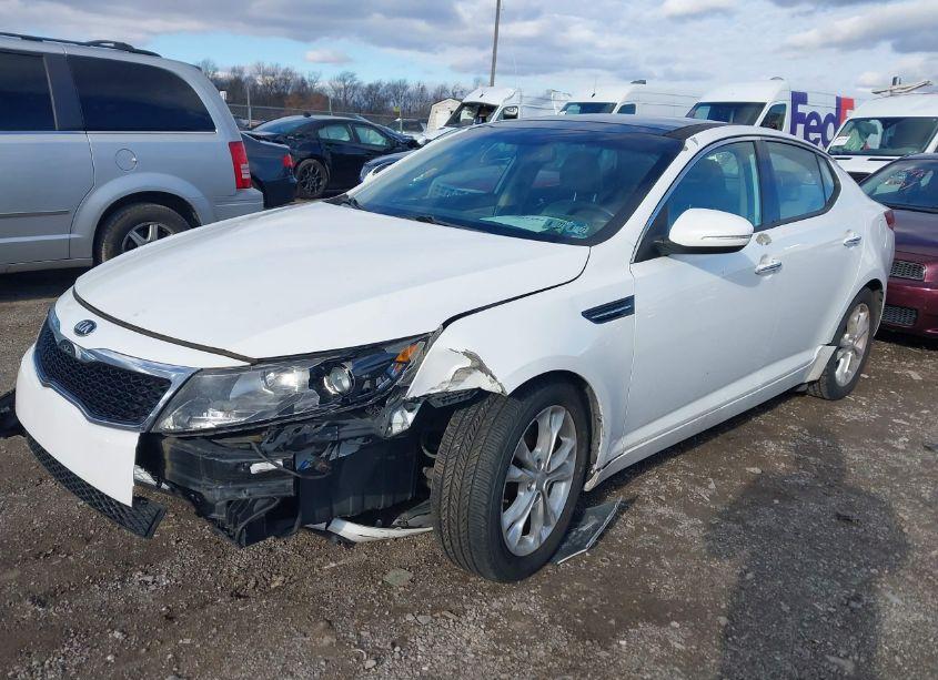 Photo 2 of 2013 Kia Optima EX (VIN 5XXGN4A79DG103814)
