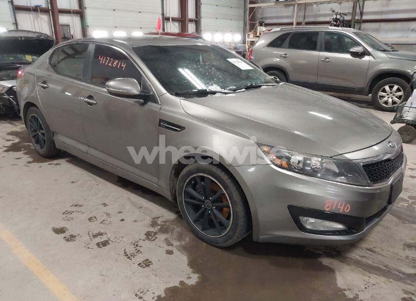 2013 Kia Optima EX (VIN 5XXGN4A79DG127403) main photo