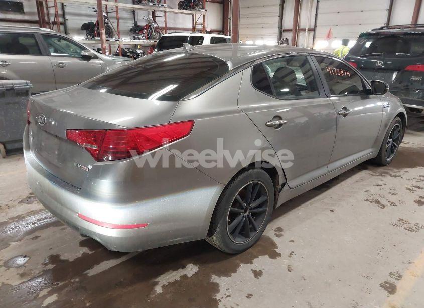 Photo 4 of 2013 Kia Optima EX (VIN 5XXGN4A79DG127403)