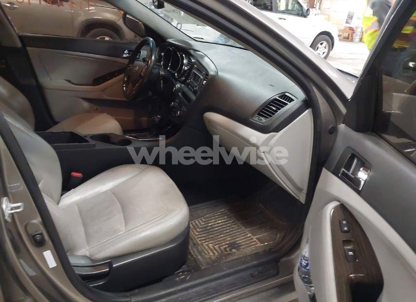 Photo 5 of 2013 Kia Optima EX (VIN 5XXGN4A79DG127403)