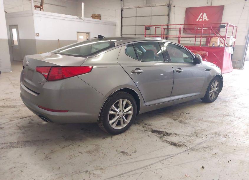 Photo 4 of 2013 Kia Optima EX (VIN 5XXGN4A79DG152494)