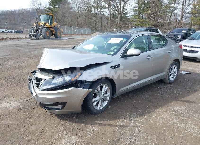 Photo 2 of 2013 Kia Optima EX (VIN 5XXGN4A79DG176102)
