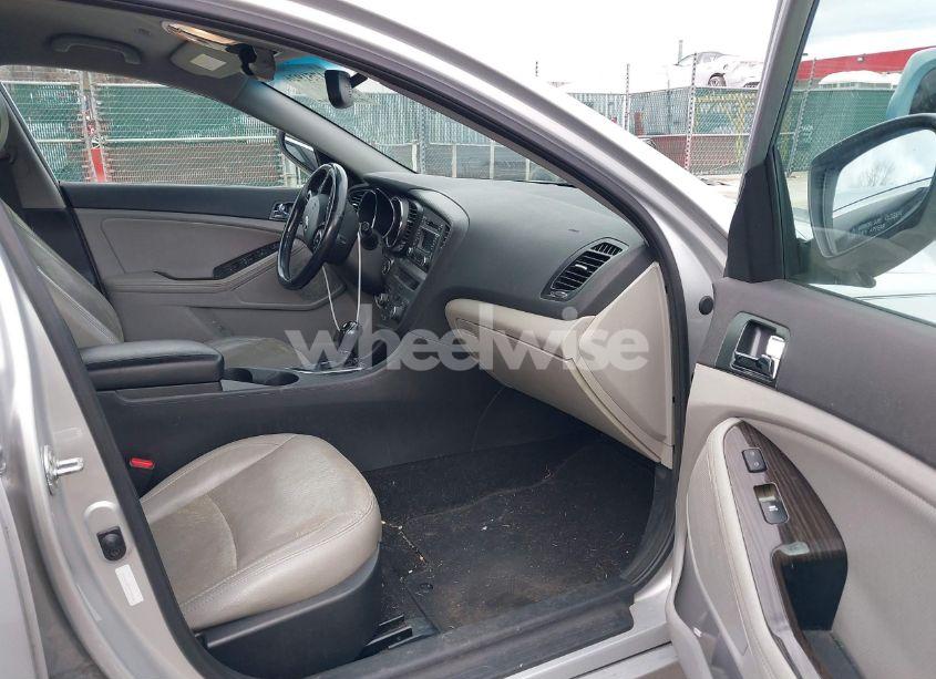 Photo 5 of 2013 Kia Optima EX (VIN 5XXGN4A79DG188086)