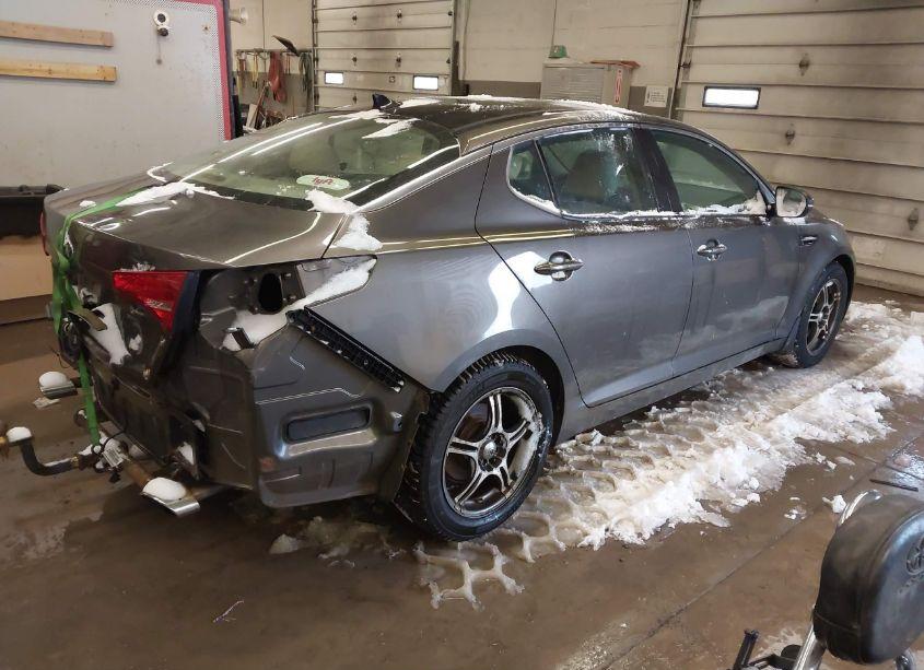 Photo 4 of 2013 Kia Optima EX (VIN 5XXGN4A79DG251106)