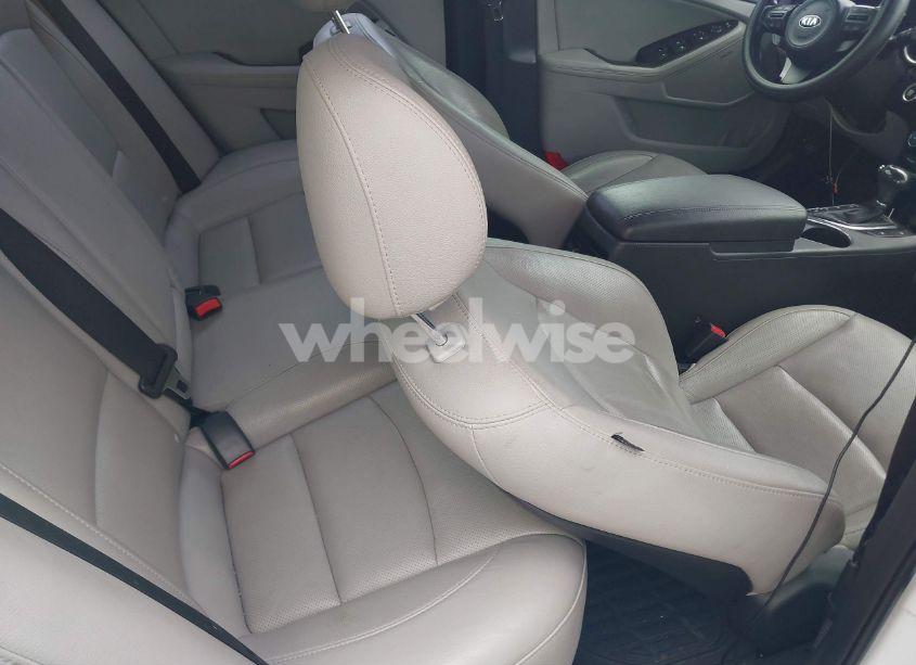 Photo 8 of 2015 Kia Optima EX (VIN 5XXGN4A79FG365500)