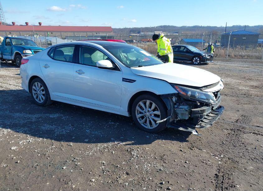 2015 Kia Optima EX (VIN 5XXGN4A79FG433777) main photo