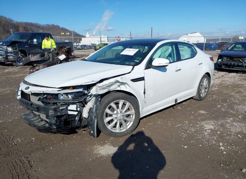 Photo 2 of 2015 Kia Optima EX (VIN 5XXGN4A79FG433777)