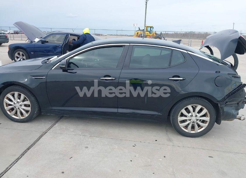 Photo 14 of 2015 Kia Optima EX (VIN 5XXGN4A79FG435092)