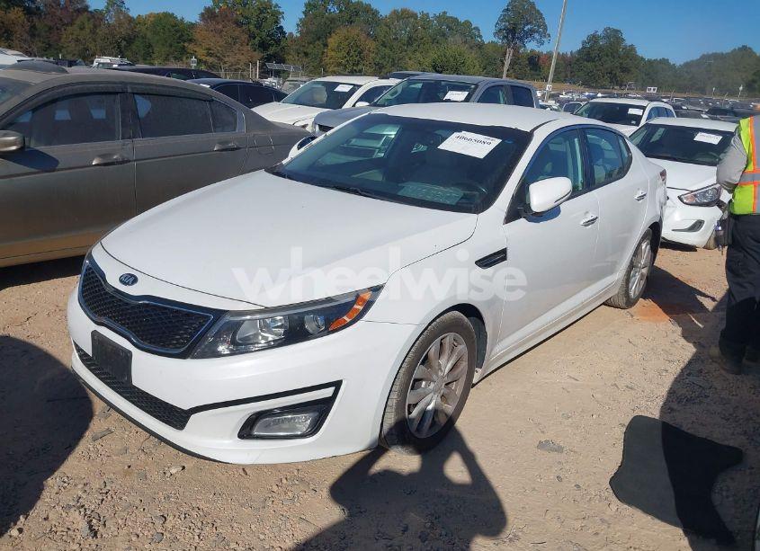 Photo 2 of 2015 Kia Optima EX (VIN 5XXGN4A79FG435609)