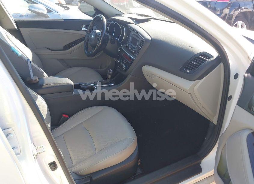 Photo 5 of 2015 Kia Optima EX (VIN 5XXGN4A79FG435609)