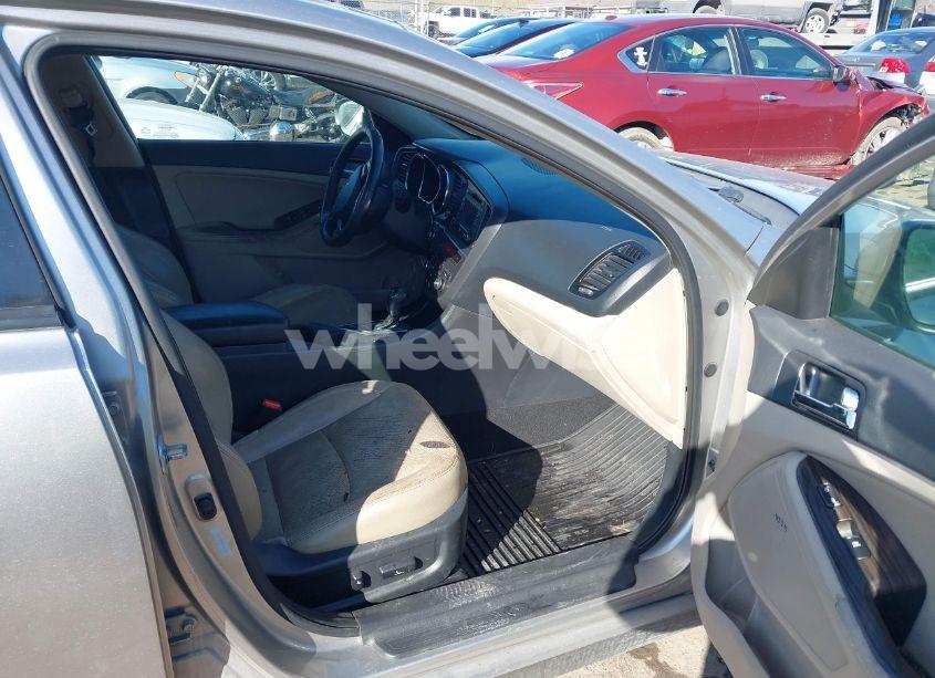 Photo 5 of 2012 Kia Optima EX (VIN 5XXGN4A7XCG074483)