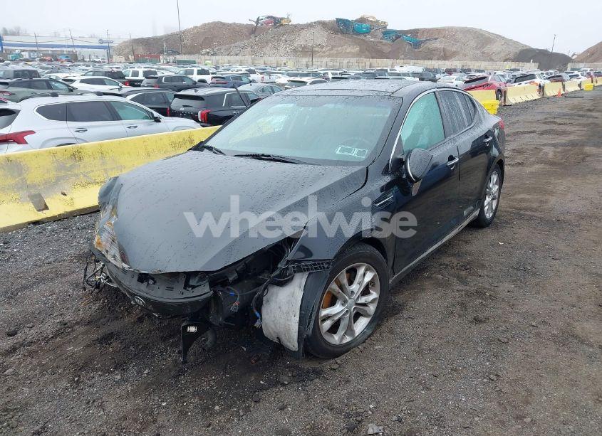 Photo 2 of 2013 Kia Optima EX (VIN 5XXGN4A7XDG133744)