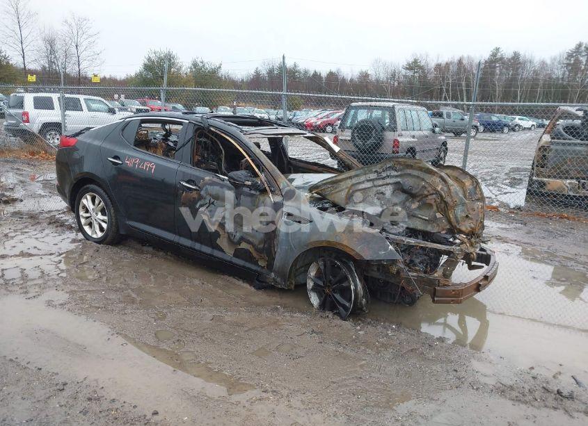 2013 Kia Optima EX (VIN 5XXGN4A7XDG150382) main photo