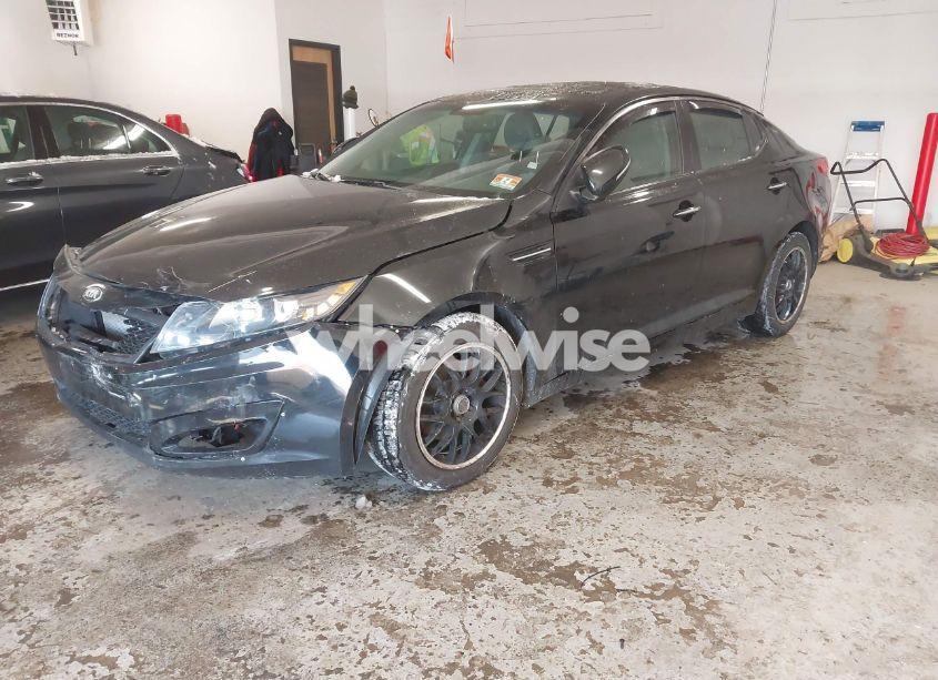 Photo 2 of 2013 Kia Optima EX (VIN 5XXGN4A7XDG170387)