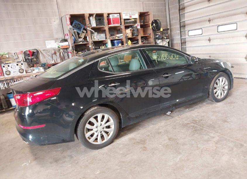 Photo 4 of 2015 Kia Optima EX (VIN 5XXGN4A7XFG352884)