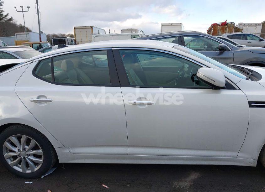 Photo 14 of 2015 Kia Optima EX (VIN 5XXGN4A7XFG402120)