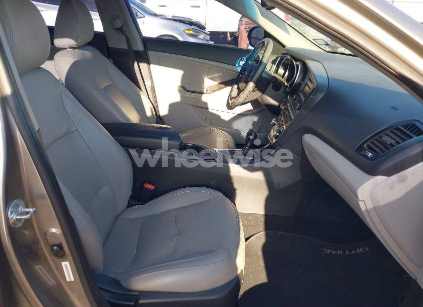 Photo 5 of 2015 Kia Optima EX (VIN 5XXGN4A7XFG402635)