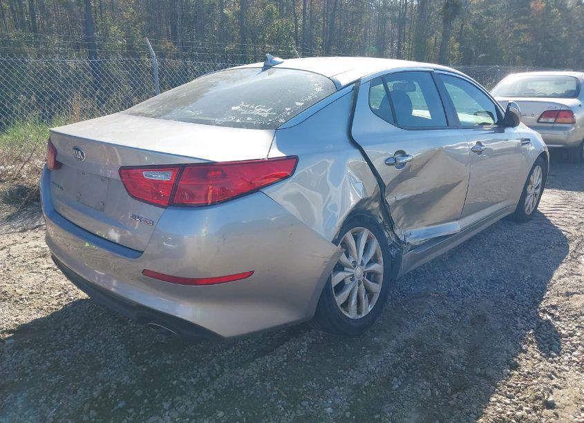 Photo 4 of 2015 Kia Optima EX (VIN 5XXGN4A7XFG407947)