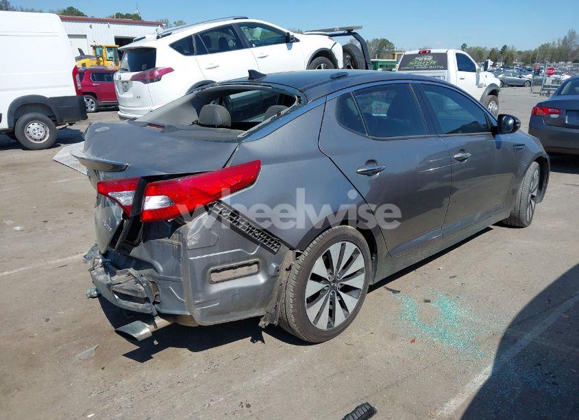Photo 4 of 2012 Kia Optima SX (VIN 5XXGR4A60CG004647)