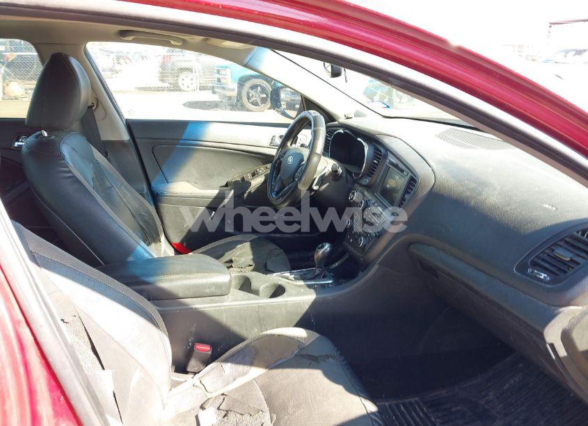 Photo 5 of 2012 Kia Optima SX (VIN 5XXGR4A60CG004762)