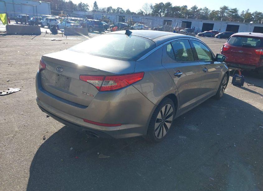Photo 4 of 2012 Kia Optima SX (VIN 5XXGR4A60CG019648)