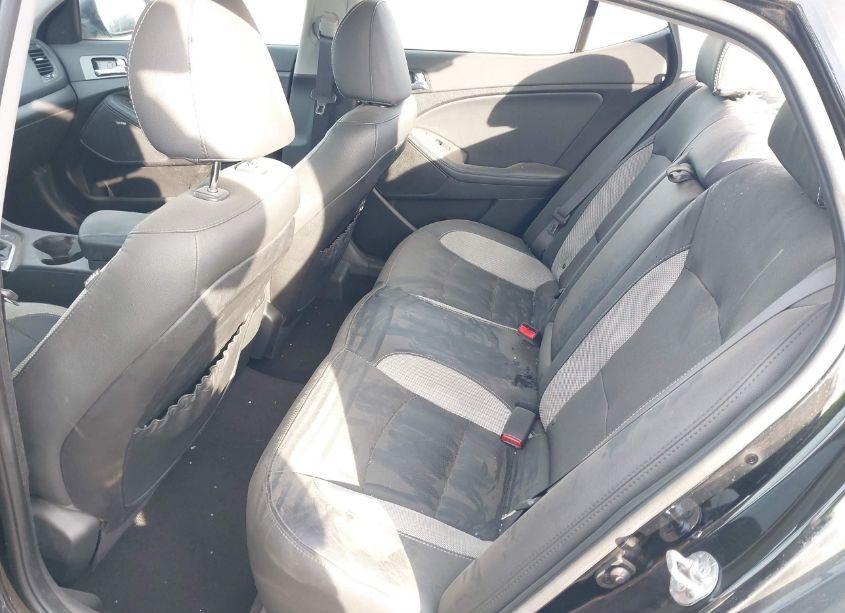 Photo 8 of 2012 Kia Optima SX (VIN 5XXGR4A60CG052908)