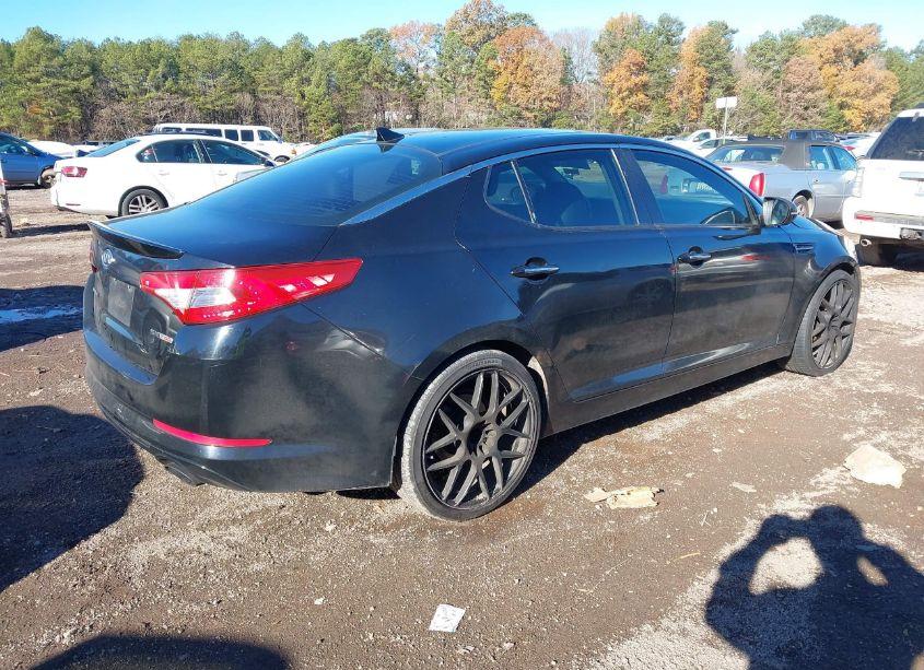 Photo 4 of 2012 Kia Optima SX (VIN 5XXGR4A60CG076190)