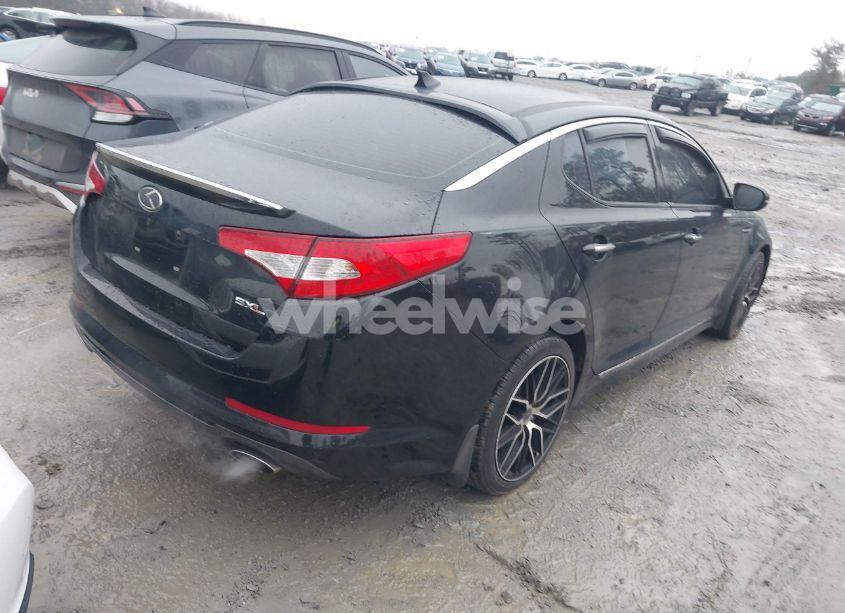 Photo 4 of 2013 Kia Optima SX (VIN 5XXGR4A60DG097512)