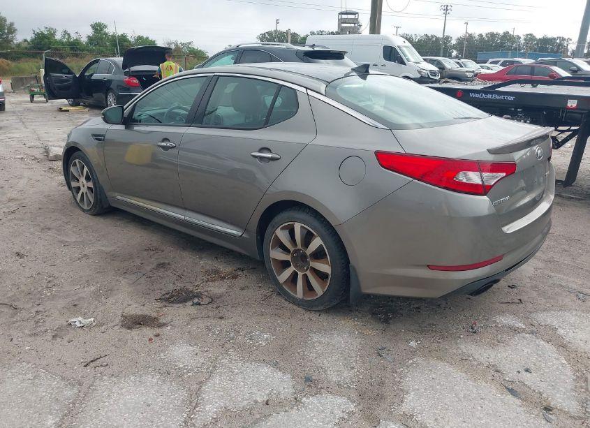 Photo 3 of 2013 Kia Optima SX (VIN 5XXGR4A60DG108301)