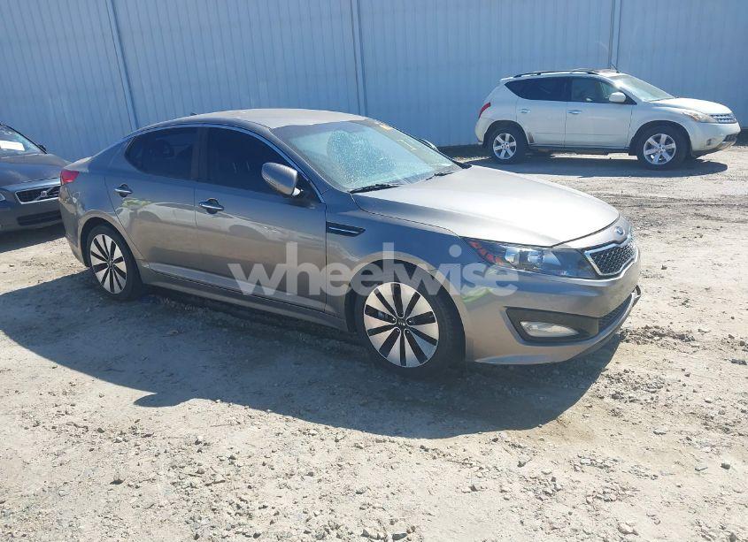 2013 Kia Optima SX (VIN 5XXGR4A60DG130847) main photo