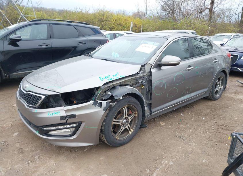Photo 2 of 2013 Kia Optima SX (VIN 5XXGR4A60DG238868)