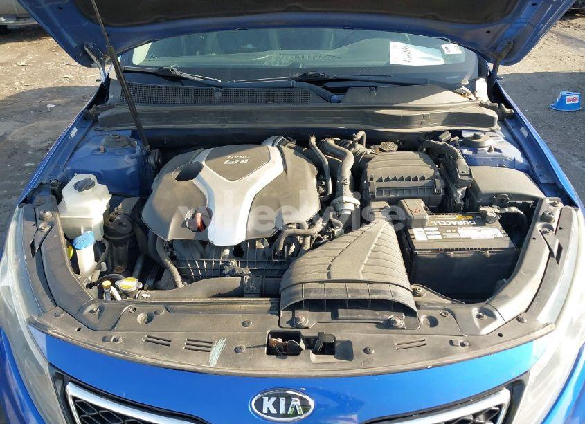Photo 10 of 2012 Kia Optima SX (VIN 5XXGR4A61CG042744)