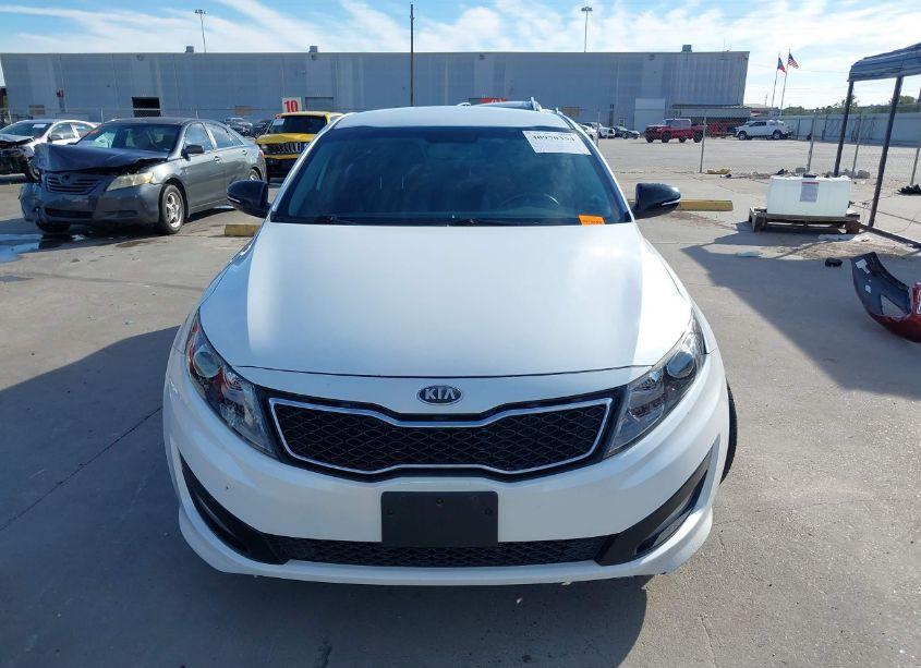 Photo 12 of 2013 Kia Optima SX (VIN 5XXGR4A61DG150346)