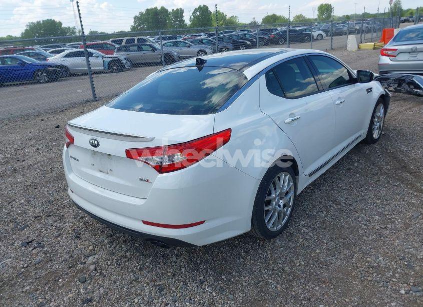 Photo 4 of 2013 Kia Optima SX (VIN 5XXGR4A61DG218483)