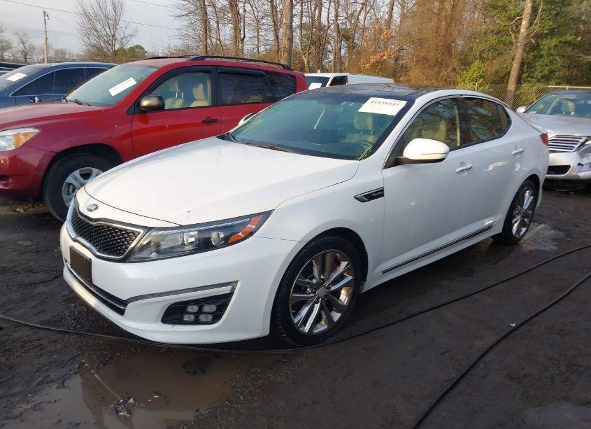 Photo 2 of 2015 Kia Optima SXL TURBO (VIN 5XXGR4A61FG410781)