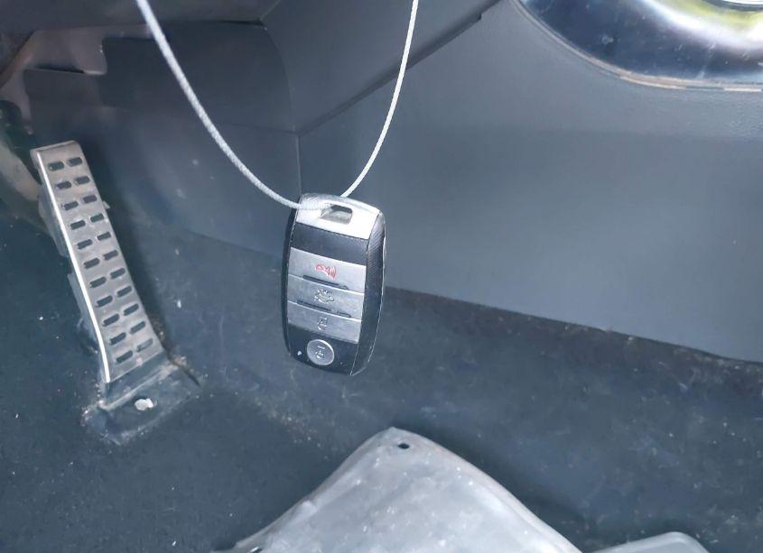 Photo 11 of 2015 Kia Optima SXL TURBO (VIN 5XXGR4A61FG504532)