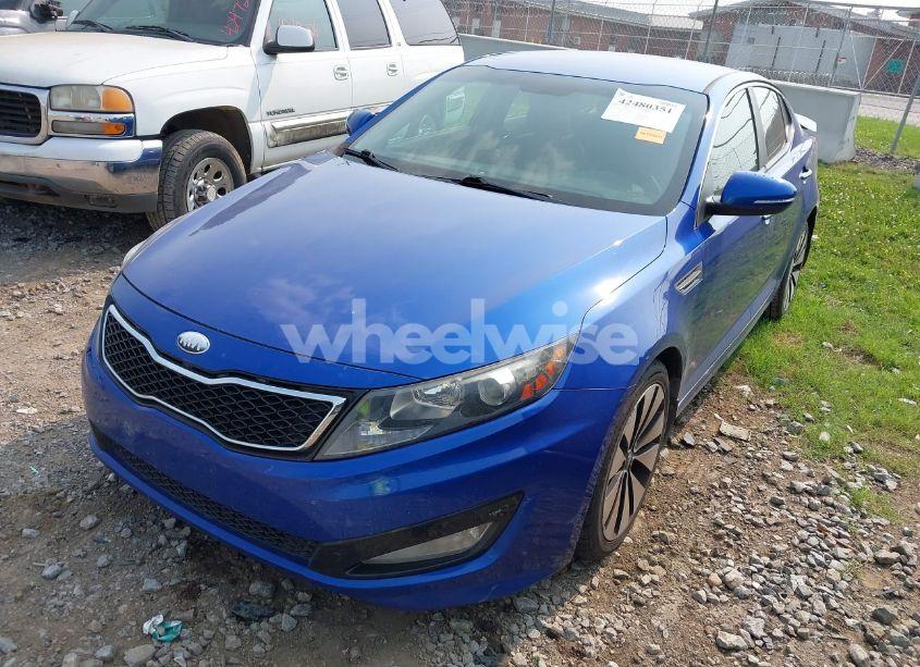 Photo 2 of 2013 Kia Optima SX (VIN 5XXGR4A62DG092005)