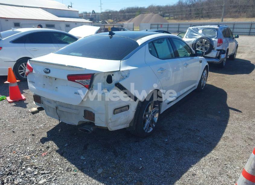 Photo 4 of 2013 Kia Optima SX (VIN 5XXGR4A62DG138349)