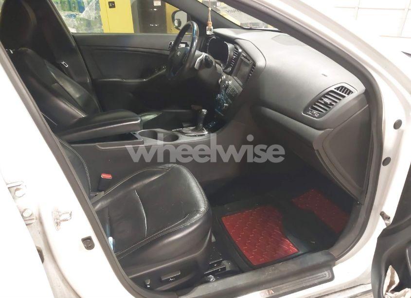 Photo 5 of 2013 Kia Optima SX (VIN 5XXGR4A62DG243098)