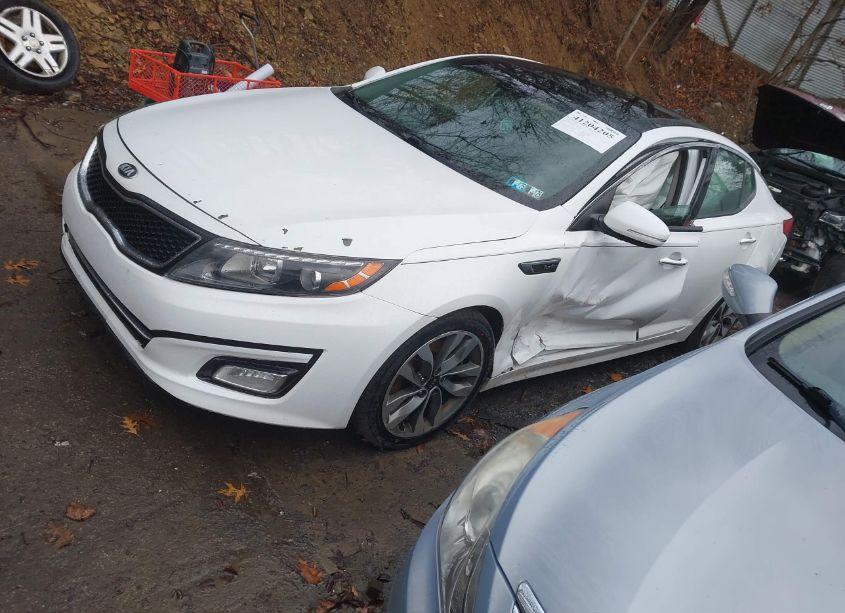 Photo 2 of 2014 Kia Optima SX TURBO (VIN 5XXGR4A62EG264633)