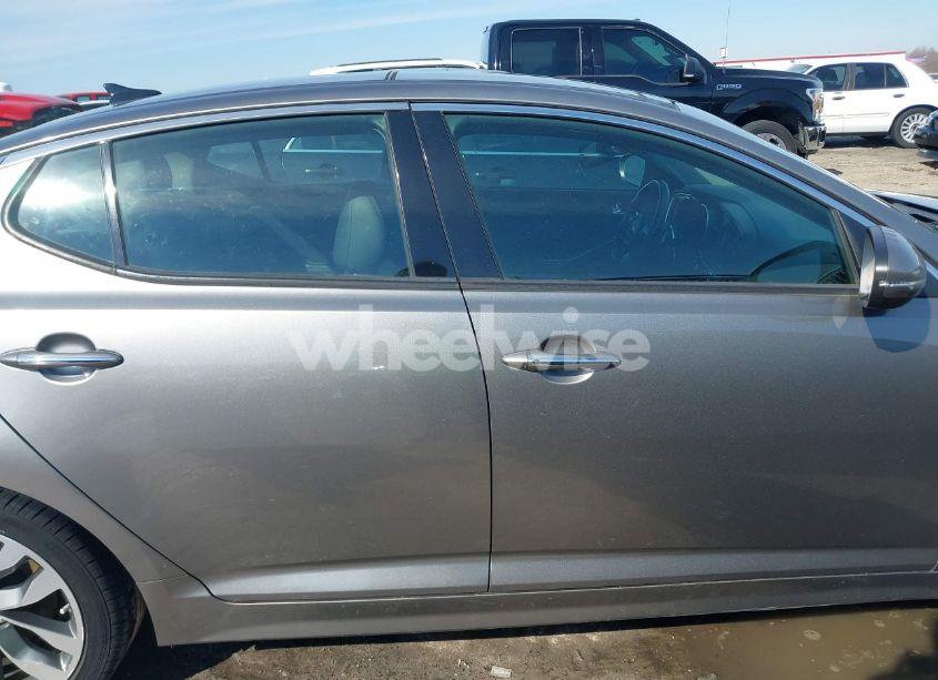 Photo 13 of 2015 Kia Optima SX TURBO (VIN 5XXGR4A62FG404441)