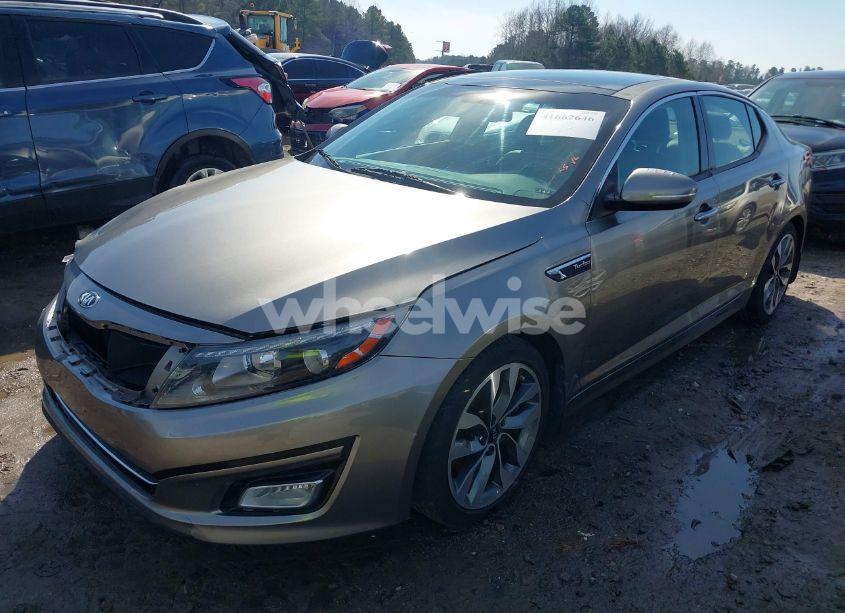 Photo 2 of 2015 Kia Optima SX TURBO (VIN 5XXGR4A62FG404441)