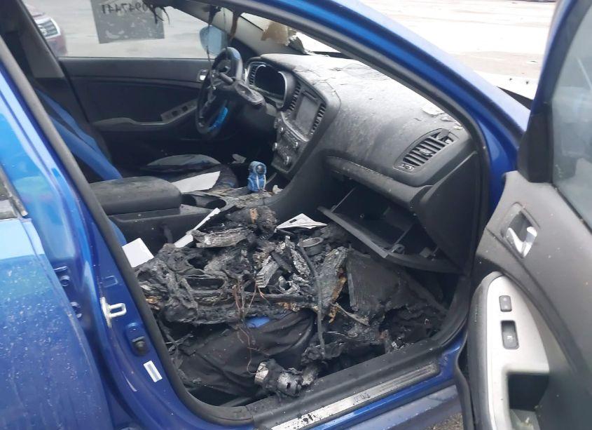 Photo 5 of 2015 Kia Optima SX TURBO (VIN 5XXGR4A62FG455695)