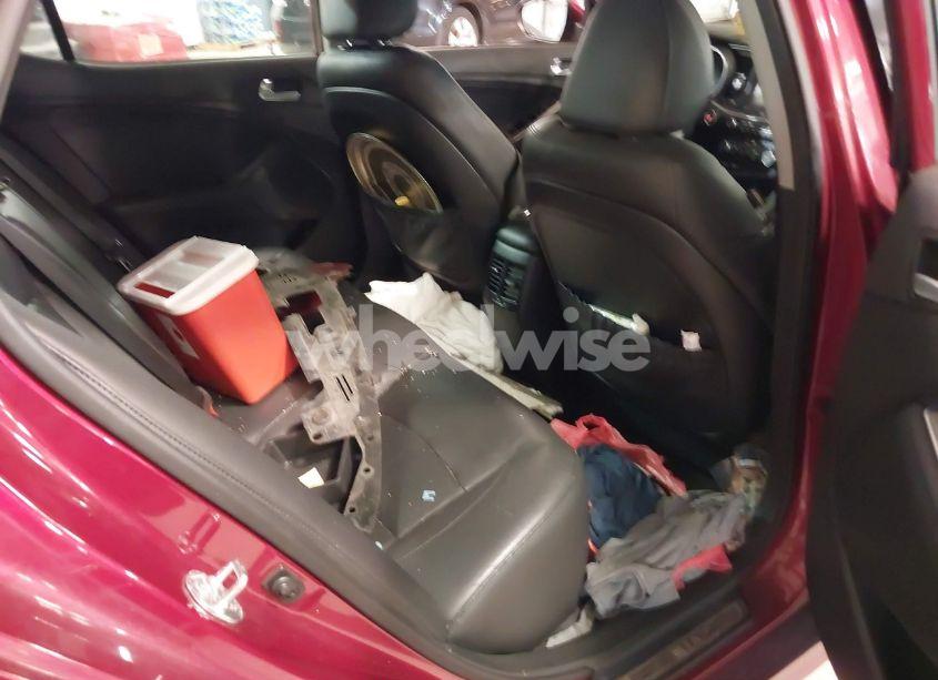 Photo 8 of 2015 Kia Optima SX TURBO (VIN 5XXGR4A62FG492388)