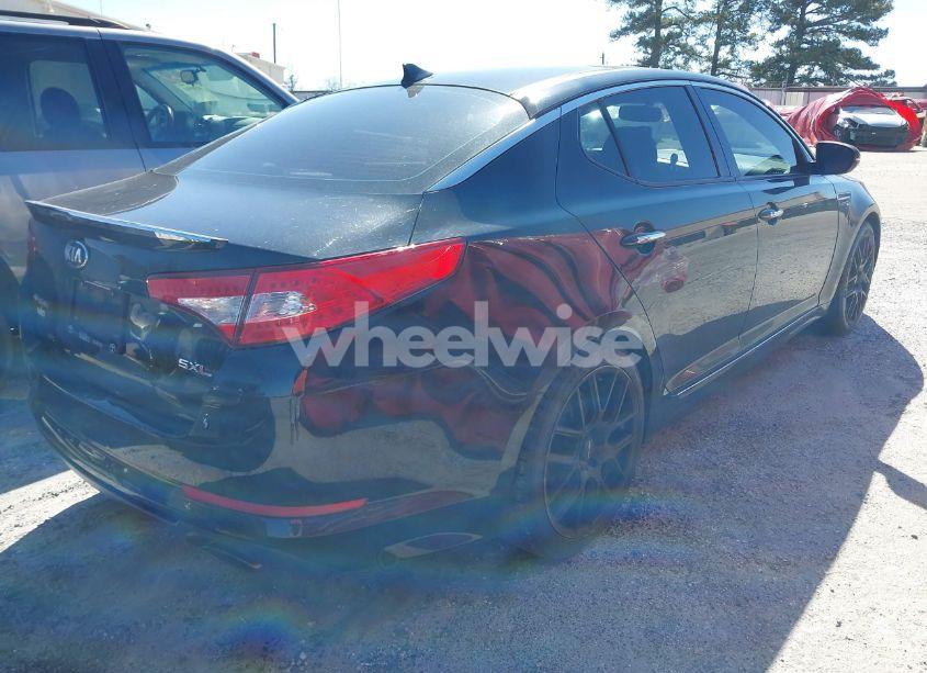 Photo 4 of 2013 Kia Optima SX (VIN 5XXGR4A63DG180416)