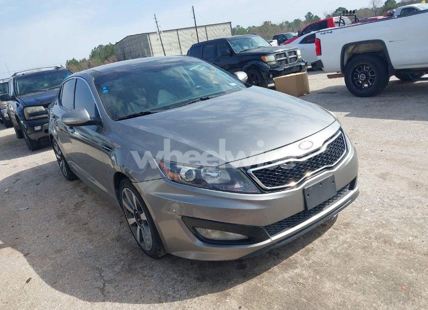 2013 Kia Optima SX (VIN 5XXGR4A63DG247659) main photo