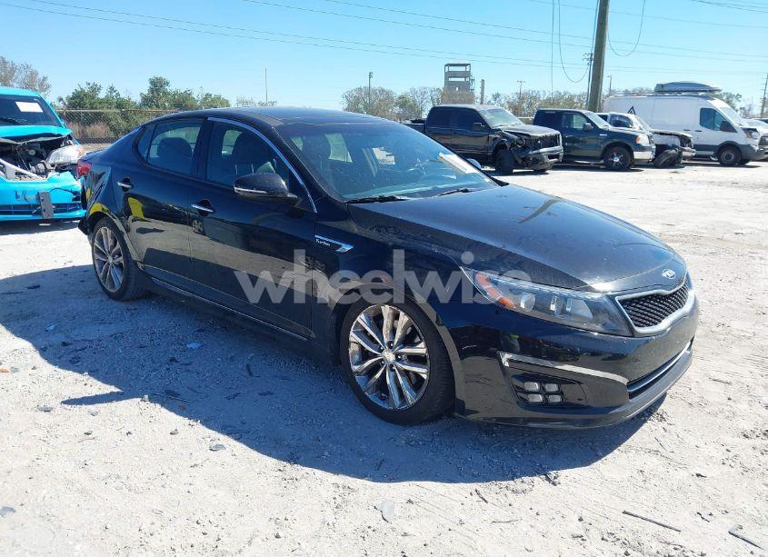 2015 Kia Optima SXL TURBO (VIN 5XXGR4A63FG442597) main photo